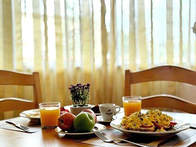 PARNIS PALACE Hotel Suites
