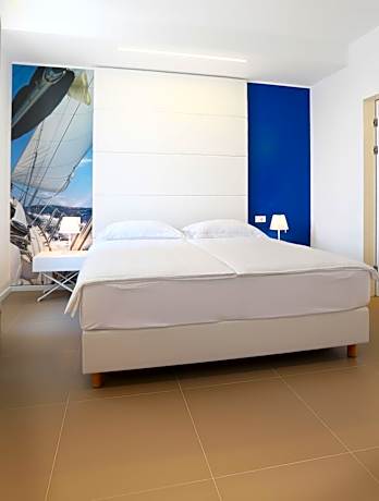 Deluxe Double Room with City View