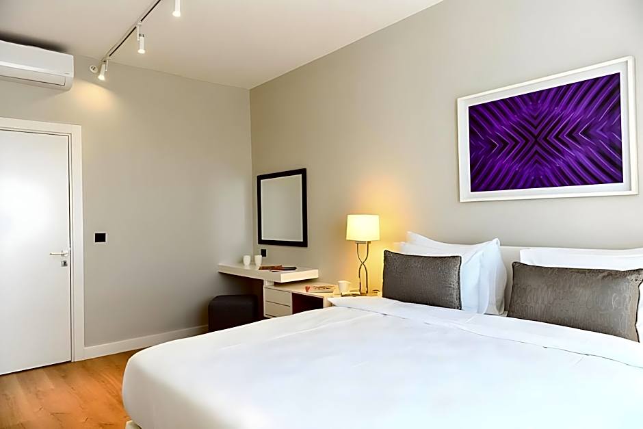 G Tower Furnished Apartment Rentals