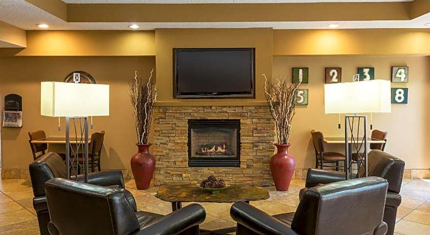 AmericInn by Wyndham Madison West
