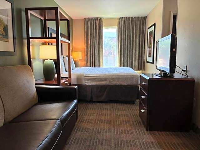 Hawthorn Extended Stay by Wyndham Irving Las Colinas