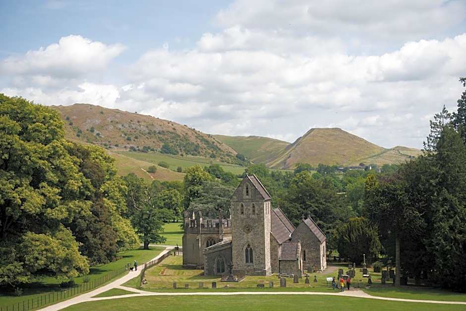 YHA Ilam Hall