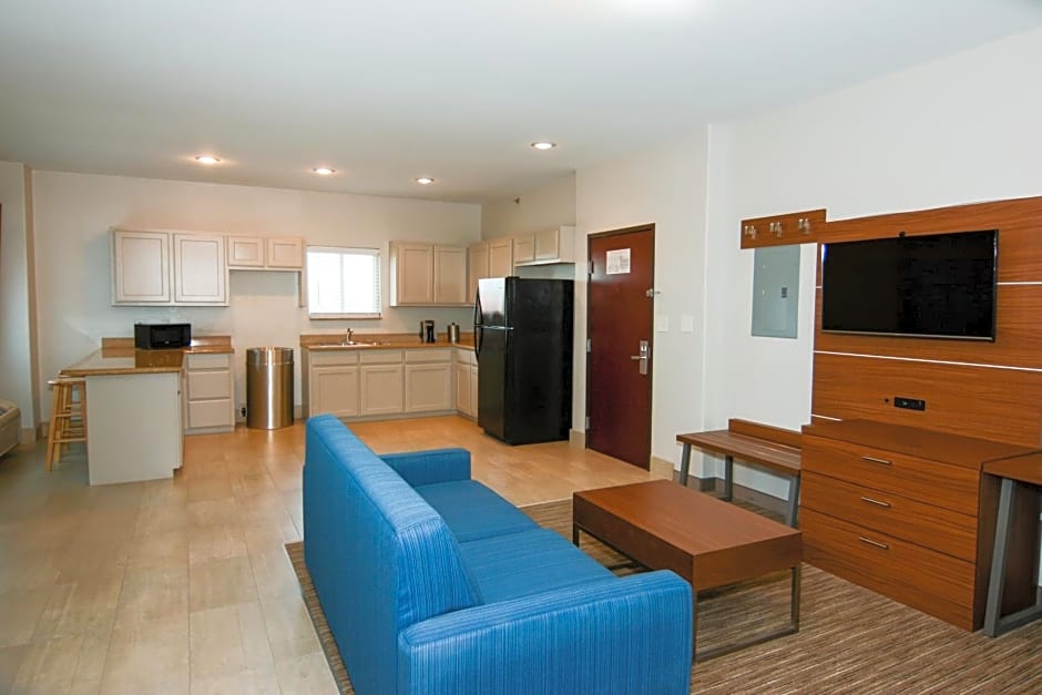 Holiday Inn Express Hotel & Suites New Boston, an IHG Hotel