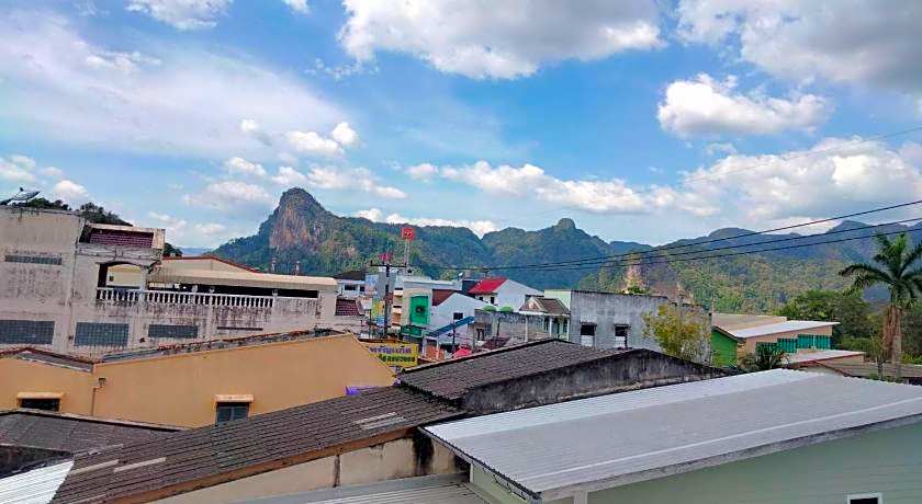 Pranee Home Phang-nga