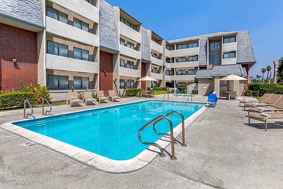 Best Western Plus West Covina Inn