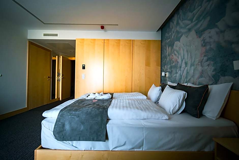Eleven Business & Sport Hotel