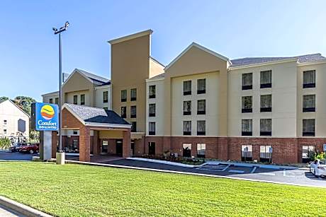 Comfort Inn & Suites Dalton West