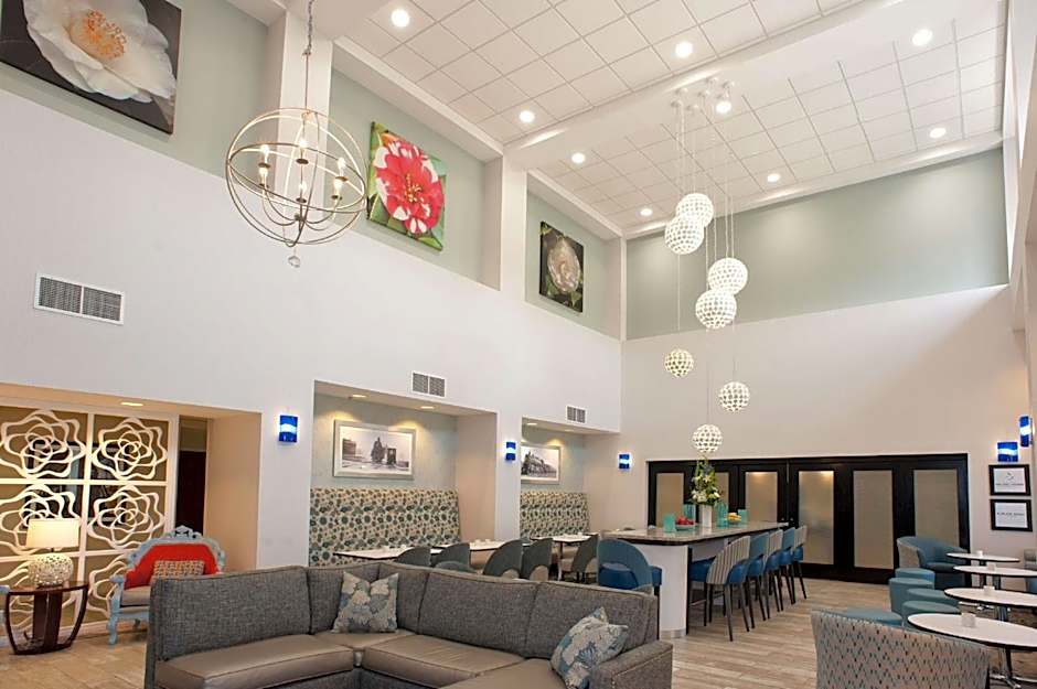 Hampton Inn By Hilton & Suites Mccomb