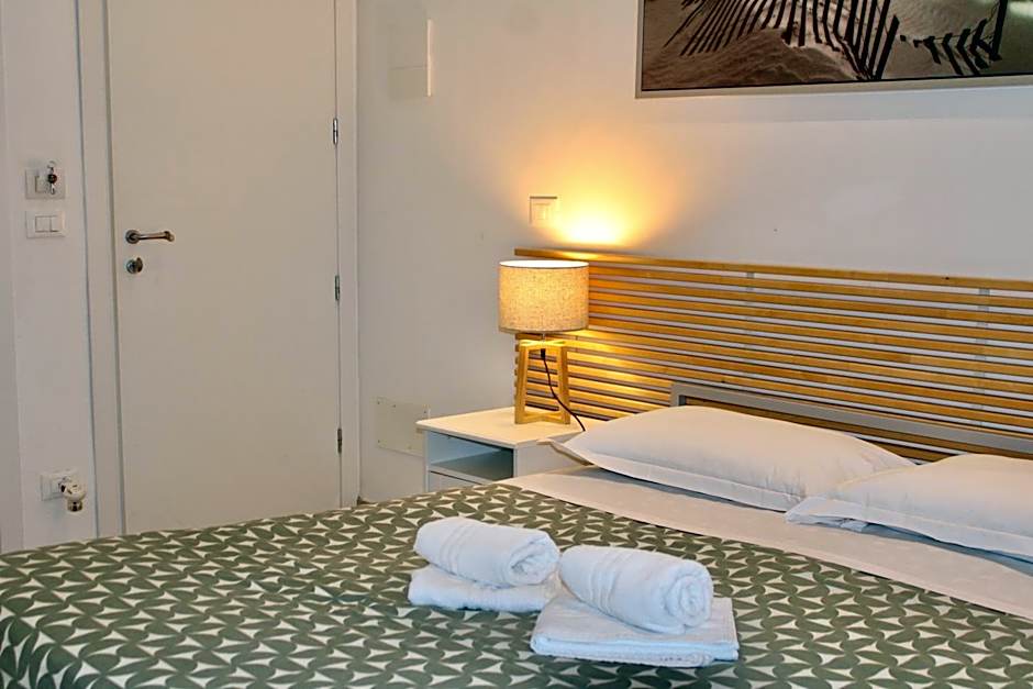 The Green Gate - Airport Guest House