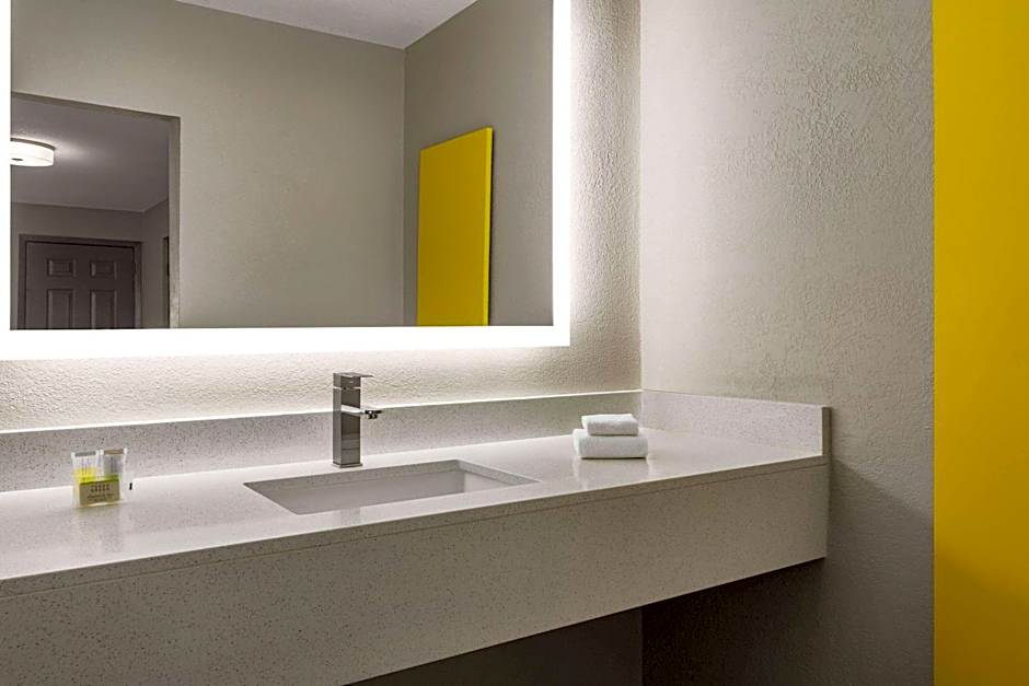 Days Inn by Wyndham Memphis at Graceland