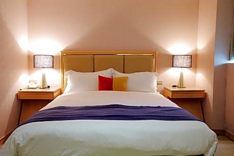 Classic Double Room (no parking)