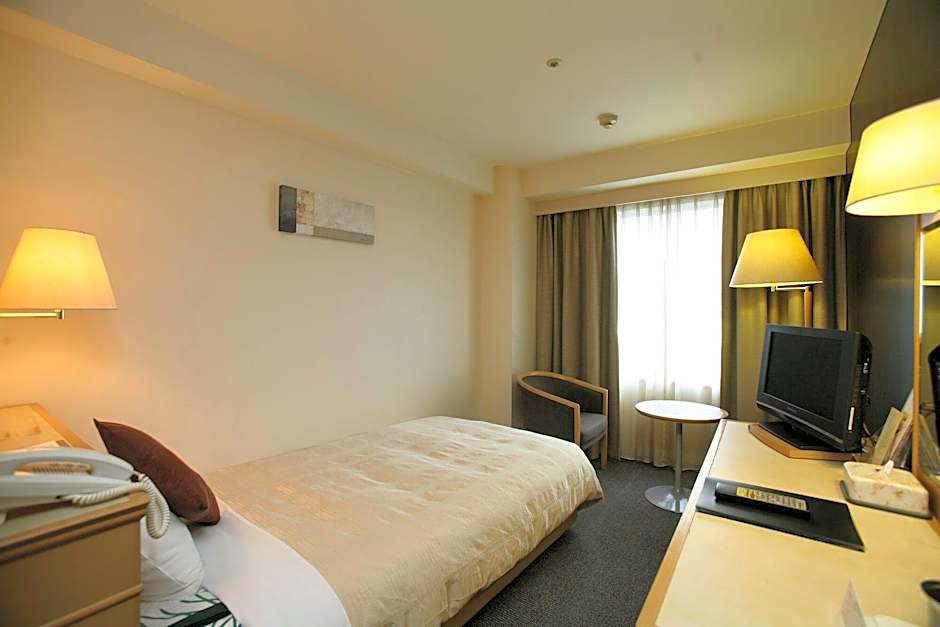 Cypress Garden Hotel