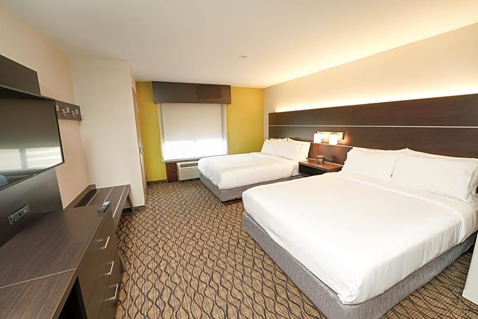 Holiday Inn Express and Suites Springfield Medical District By IHG