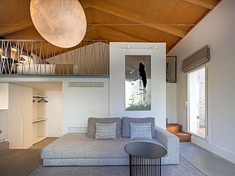 Junior Suite with Pool View