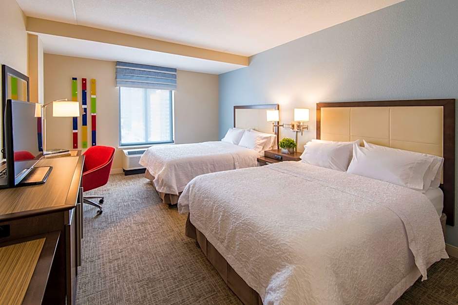 Photo 1 of 2 of 2 Queen Beds, Hearing Accessible