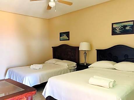 Classic Quadruple Room