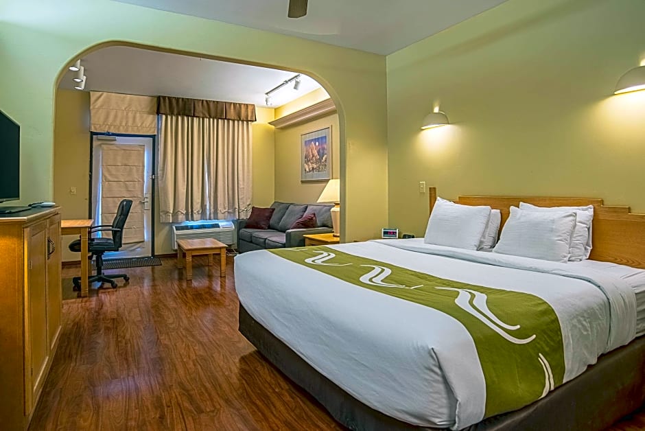 Photo 1 of 4 of 1 King Bed Suite