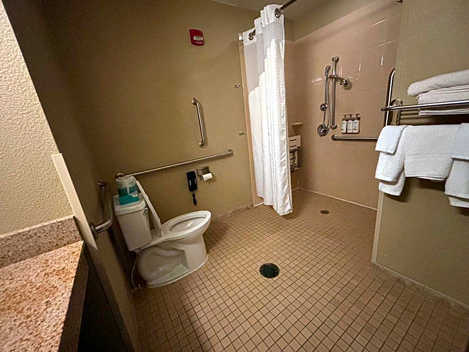 Holiday Inn Express & Suites Belle Vernon By IHG