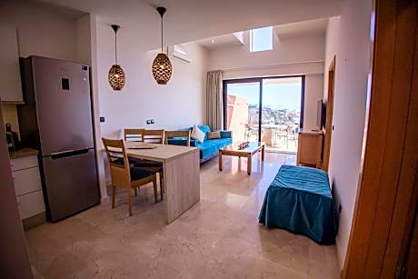 Premium Apartment with Sea View