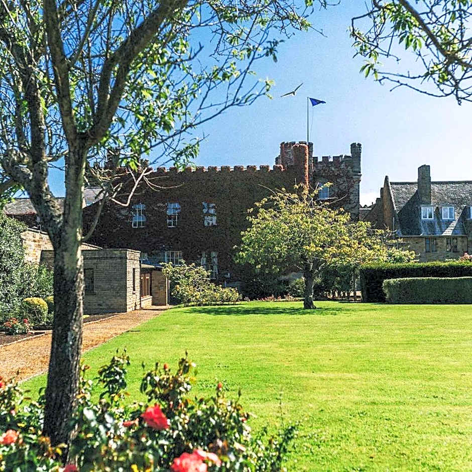 Sneaton Castle