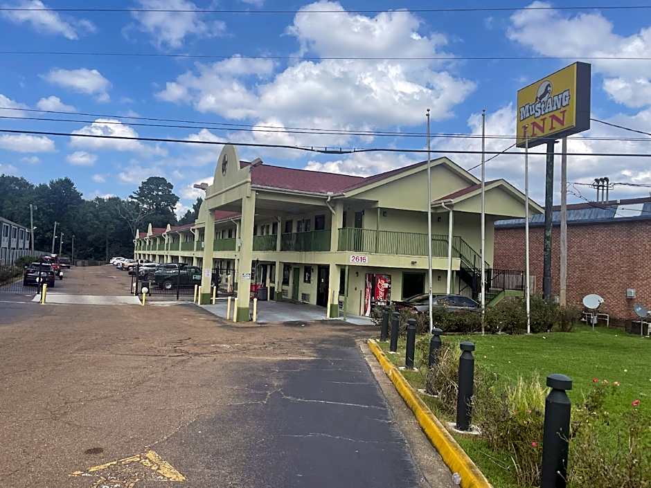 Mustang inn