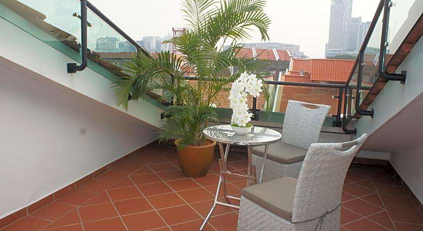 Heeren Straits Hotel