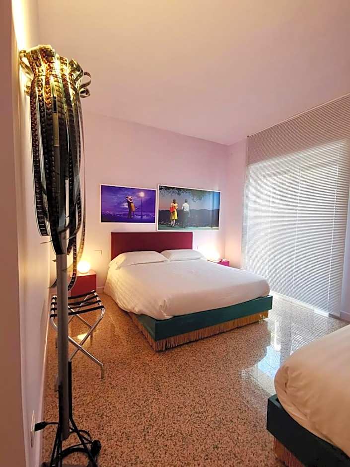 Red Carpet rooms