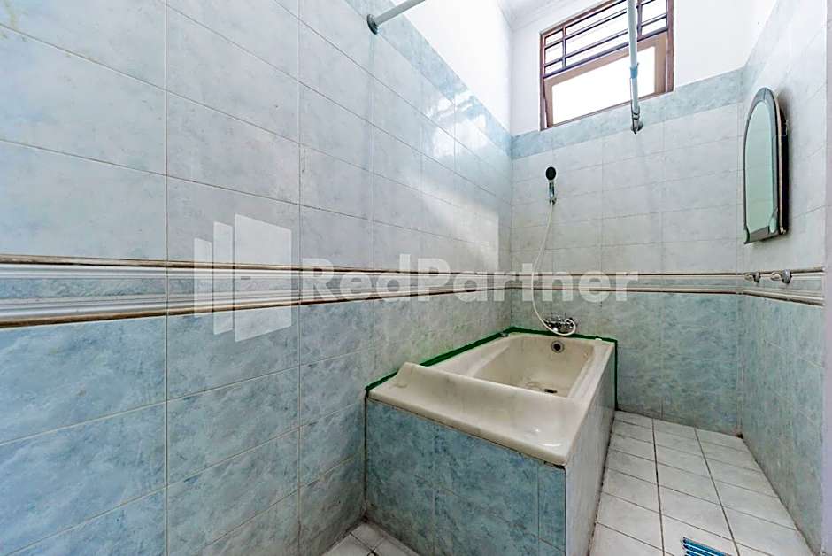 Biru Homestay Bandung Mitra By RedDoorz – Bandung, KY