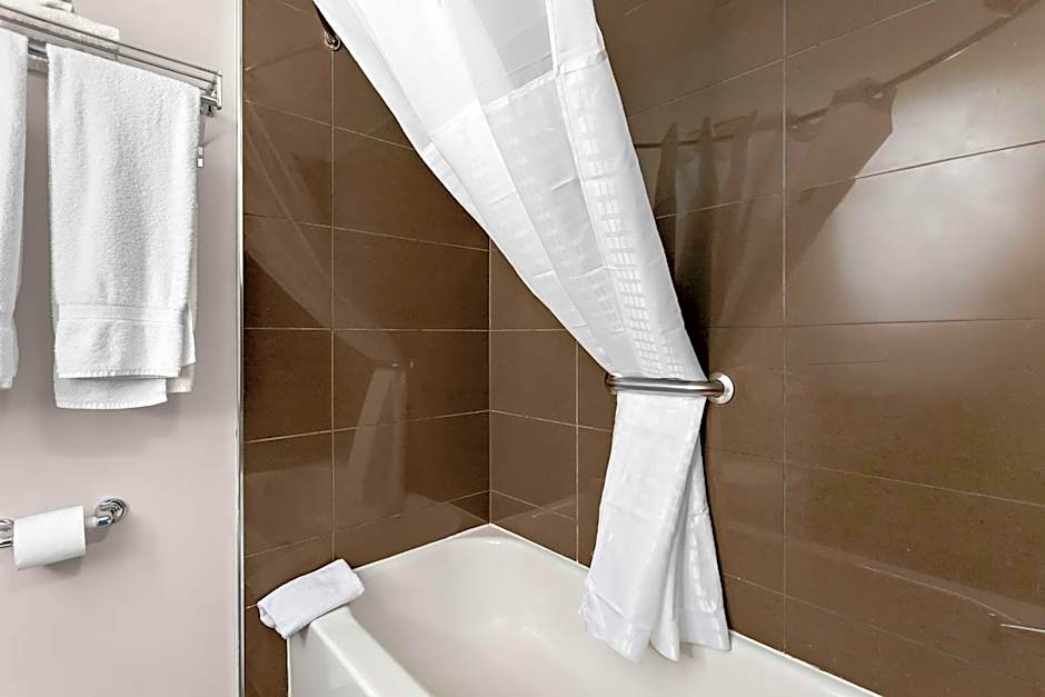 SureStay Plus by Best Western Windsor