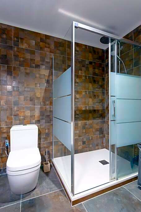 Chez Julien - Superbe maison rénovée avec piscine chauffée