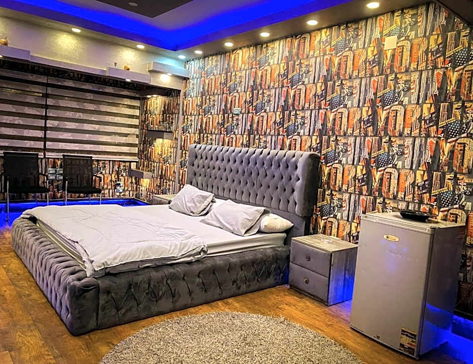 جراند ماجيك سويت