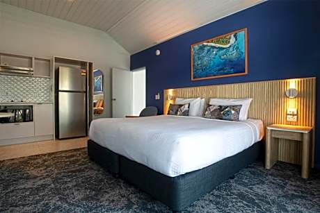 Mission Beach Resort