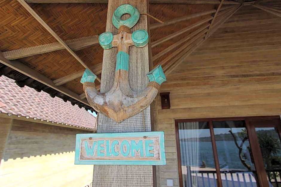 Ombak Bay Lembongan