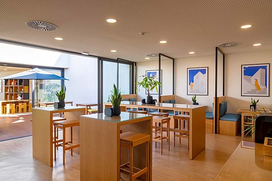 BFRESH Hotel - Padel, Pool & Fitness - Adults Only