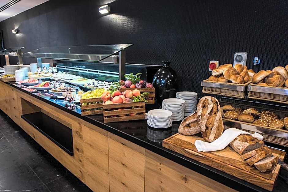 Eyal Hotel by Smart Hotels