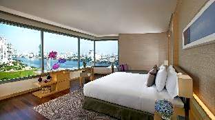 Avani Riverside Bangkok Hotel