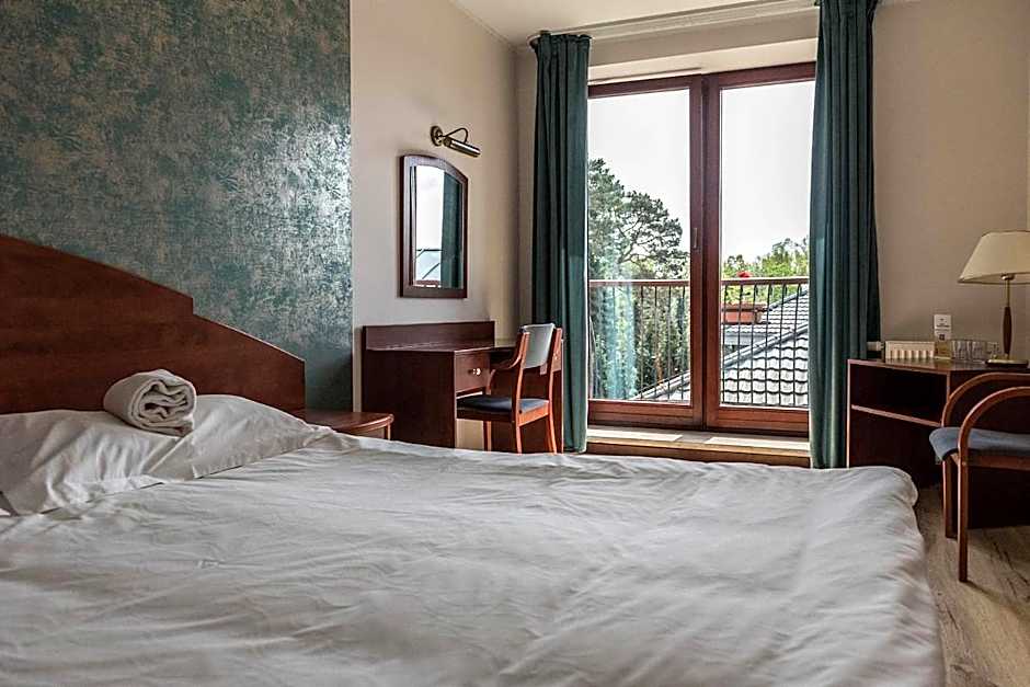 4 Pory Roku Resort Sauna & Spa