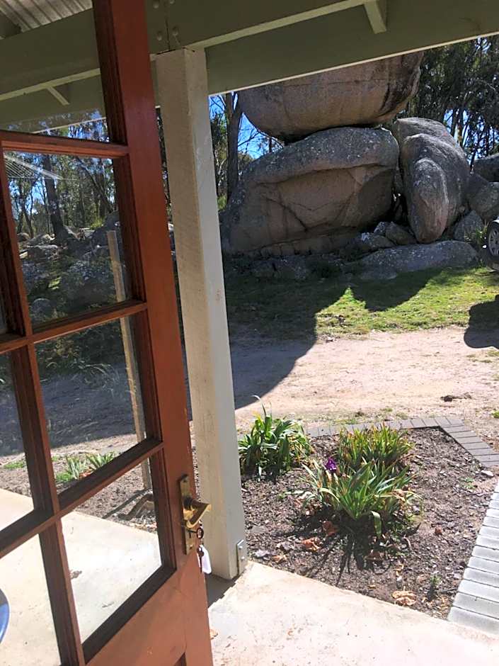 Girraween Country Inn