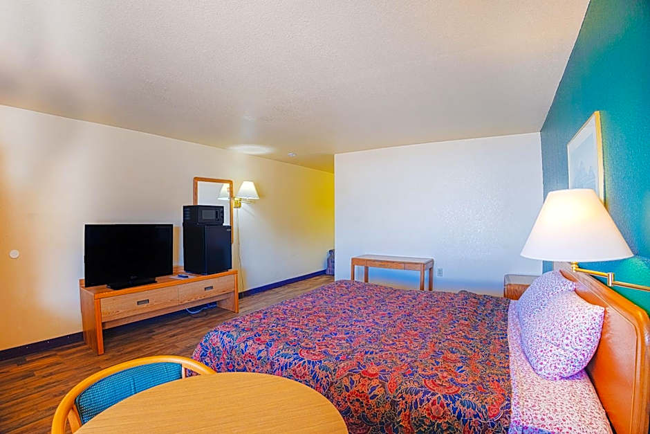 Holiday Motel, Lordsburg By OYO