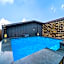HOTEL498