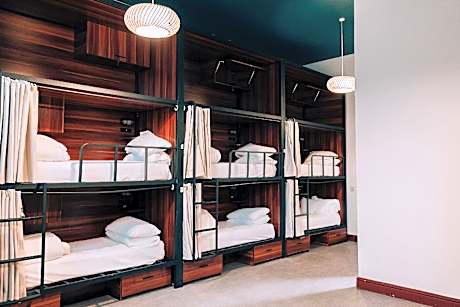 Bed in 10 Bed Mixed Dormitory