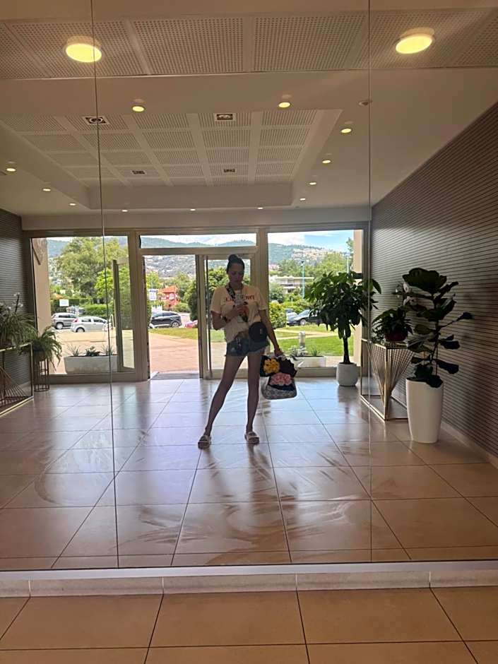 Cozy 2-rooms apartment in yacht port Cannes Marina