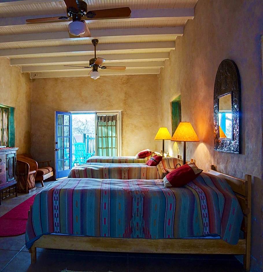 Rancho de la Osa Guest Ranch