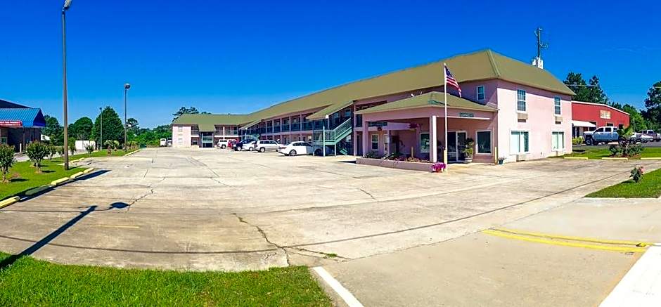 Garden Inn & Suites
