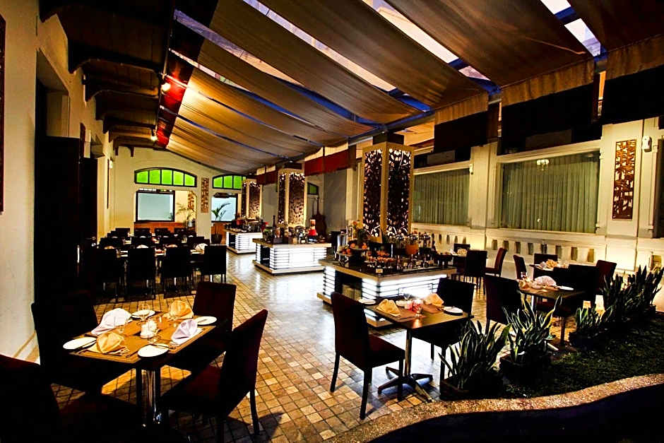 Gino Feruci Kebon Jati Bandung