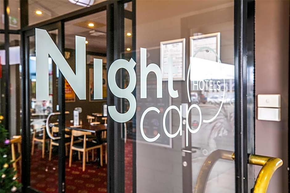 Nightcap at Hendon Hotel