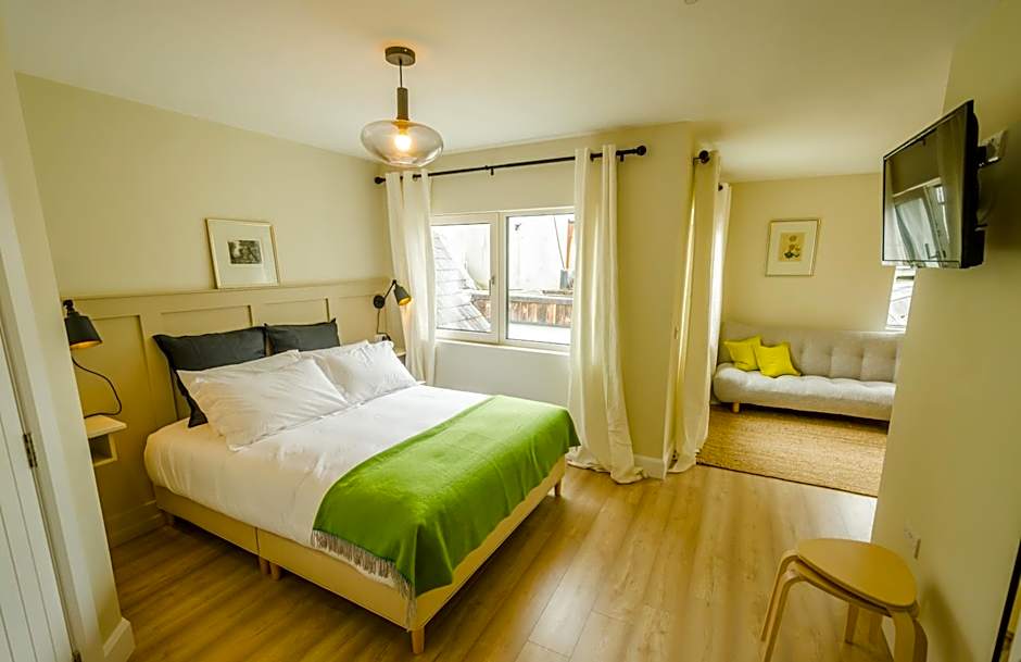 Rookery Lane Food and Lodging