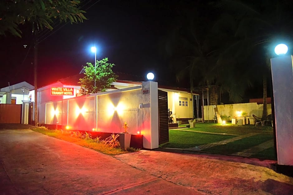 White Villa Airport Transit Hotel