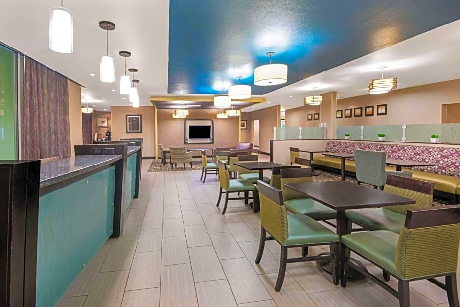 La Quinta Inn & Suites by Wyndham Durant