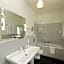 Alma Hotel - Boutique hideaway by the lake with rooftop and ladies-only wellness